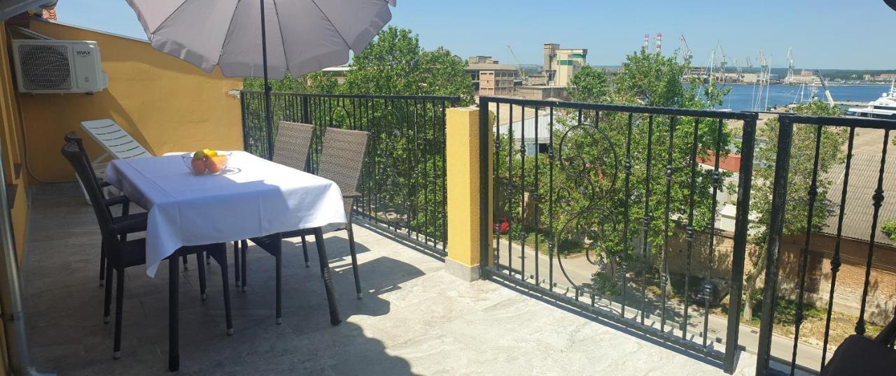 PUY Apartment Katy מראה חיצוני תמונה